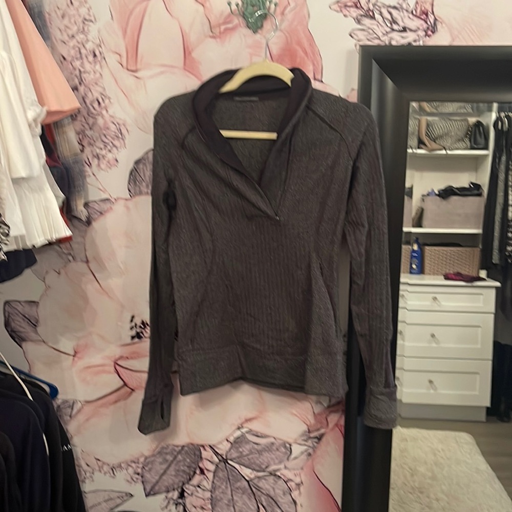 Lulu lemon herringbone pull over. Quarter zip